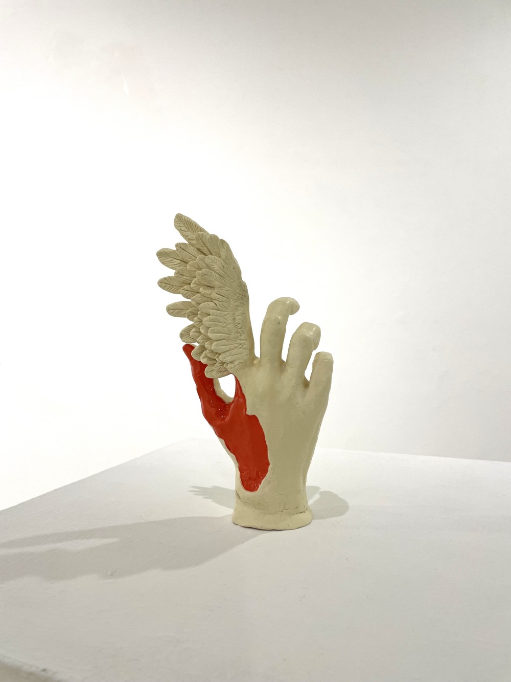 - Ceramic
- 2023
- From “The Poetic Hands” series
.
.
.
« I can hear the convulsion of my skin » I see my blood flowing in the veins of freedom
For Woman, Life, Freedom