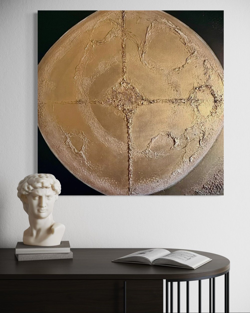 „The Moon“ ist ein edles Acrylbild in Mischtechnik, das mit seiner warmen, gold‑erdigen Farbgebung und der fein reliefierten Oberfläche eine ruhige, luxuriöse Ausstrahlung entfaltet. Die reduzierte Kreisform und die klare Achse erinnern an eine abstrahierte Mondlandschaft von zeitloser Eleganz. Im Format 90 × 90 cm verleiht dieses Unikat Räumen eine exklusive, harmonische Präsenz voller Tiefe und Balance.____________________________________________________________________ Preis-Information: Das Kunstwerk ist für CHF 1’980.– erhältlich (Preis gültig bei Abholung vor Ort). Bitte beachten Sie, dass Verpackungs- und Transportkosten je nach Bedarf zusätzlich berechnet werden. Wenn Sie dieses Kunstwerk erwerben möchten, senden Sie mir einfach eine E‑Mail mit Ihrem Kaufwunsch an: 👉 cecile.art@gmx.de Im Anschluss erhalten Sie eine Rechnung mit Einzahlungsschein bequem per E‑Mail. Die Abholung ist nach Zahlungseingang möglich und wird individuell mit Ihnen vereinbart.