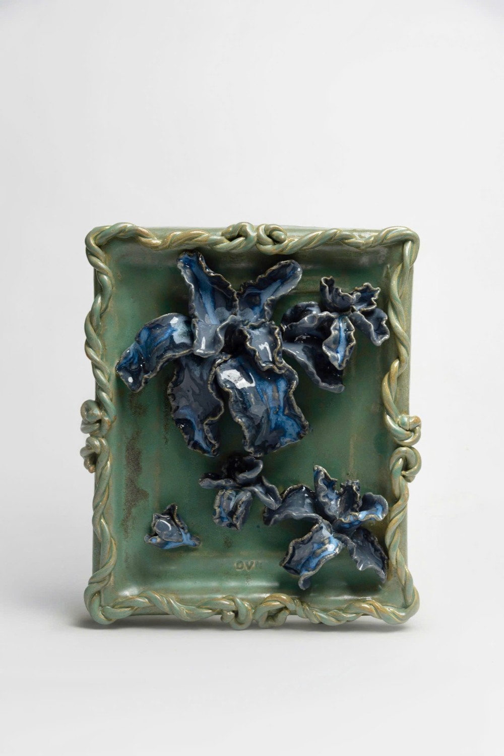 ' ILLUMINATION' 

Medium : Hand sculpted ceramic 
Dimensions: H30 x W25 x D5 cm
Year 2025