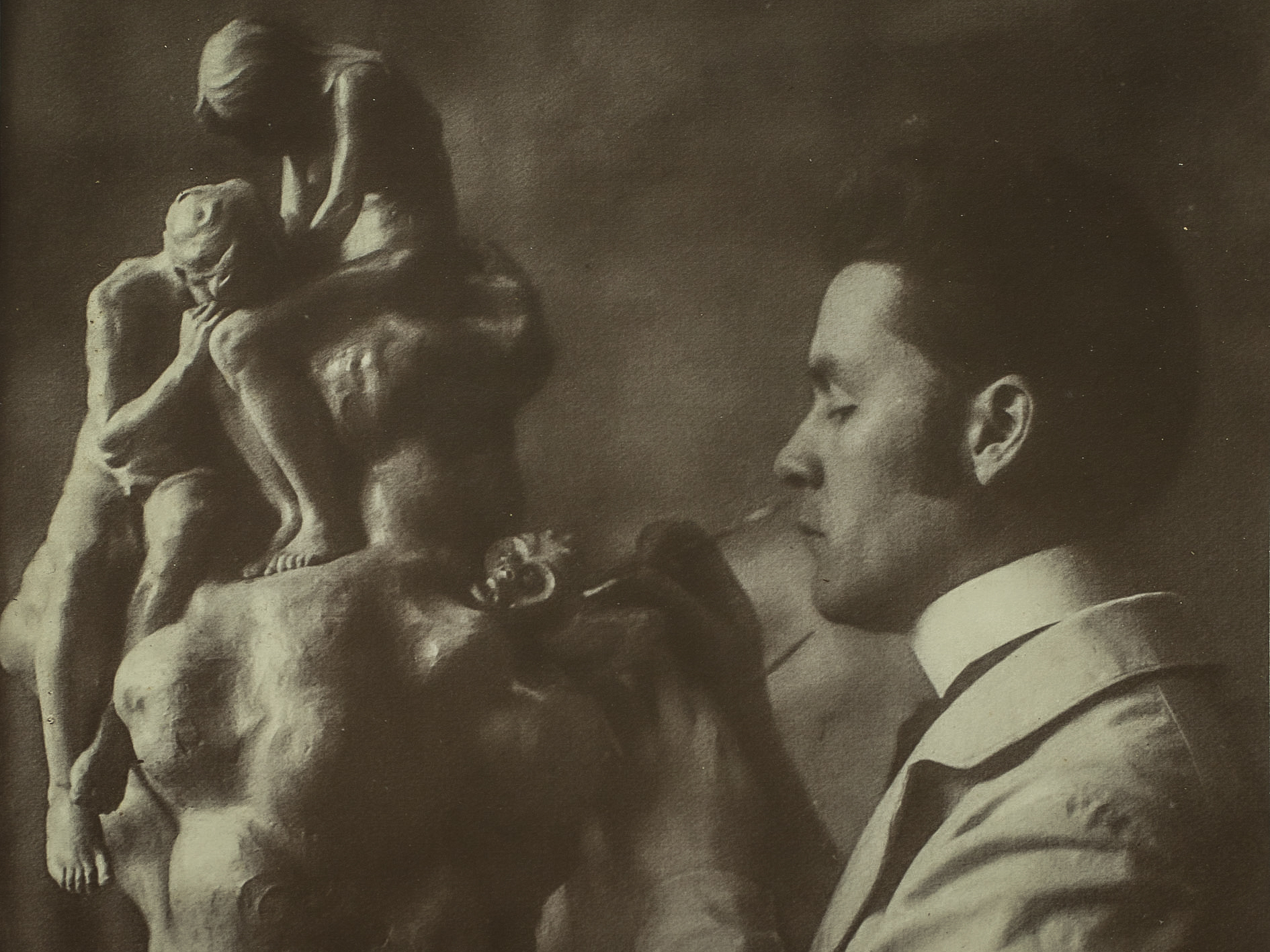 Gustav Gurschner (1873-1970) was an Austrian sculptor, medallist and craftsman who, as a founding member of the Vienna Secession and the Hagenbund, made a significant contribution to Viennese arts and crafts around 1900.

Trained at the Vienna School of Arts and Crafts, he spent time studying in Munich and Paris before settling permanently in Vienna in 1898. During his lifetime, Gurschner was highly regarded as a portraitist and medallist.

Gurschner's archaic-looking bronze vessels with characteristic ornamentation and his eclectically designed everyday objects form a separate area of Art Nouveau collecting.