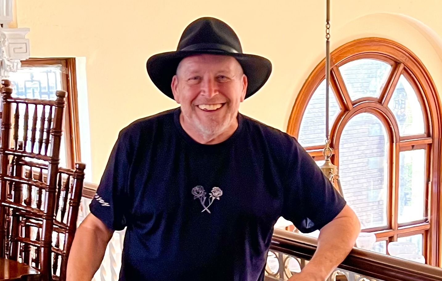 Greetings and Blessings, My name is John Keaton and I have been creating art since the age of five. My work includes Landscapes, Abstracts, Animal Art as well as highly expressionistic Portraits and images from Nature and Spirituality. I welcome your inquiries and look forward to sharing my creations with the world at large.
I also teach art and drawing on a private basis and am open to meeting with you personally to discuss all things - ART !