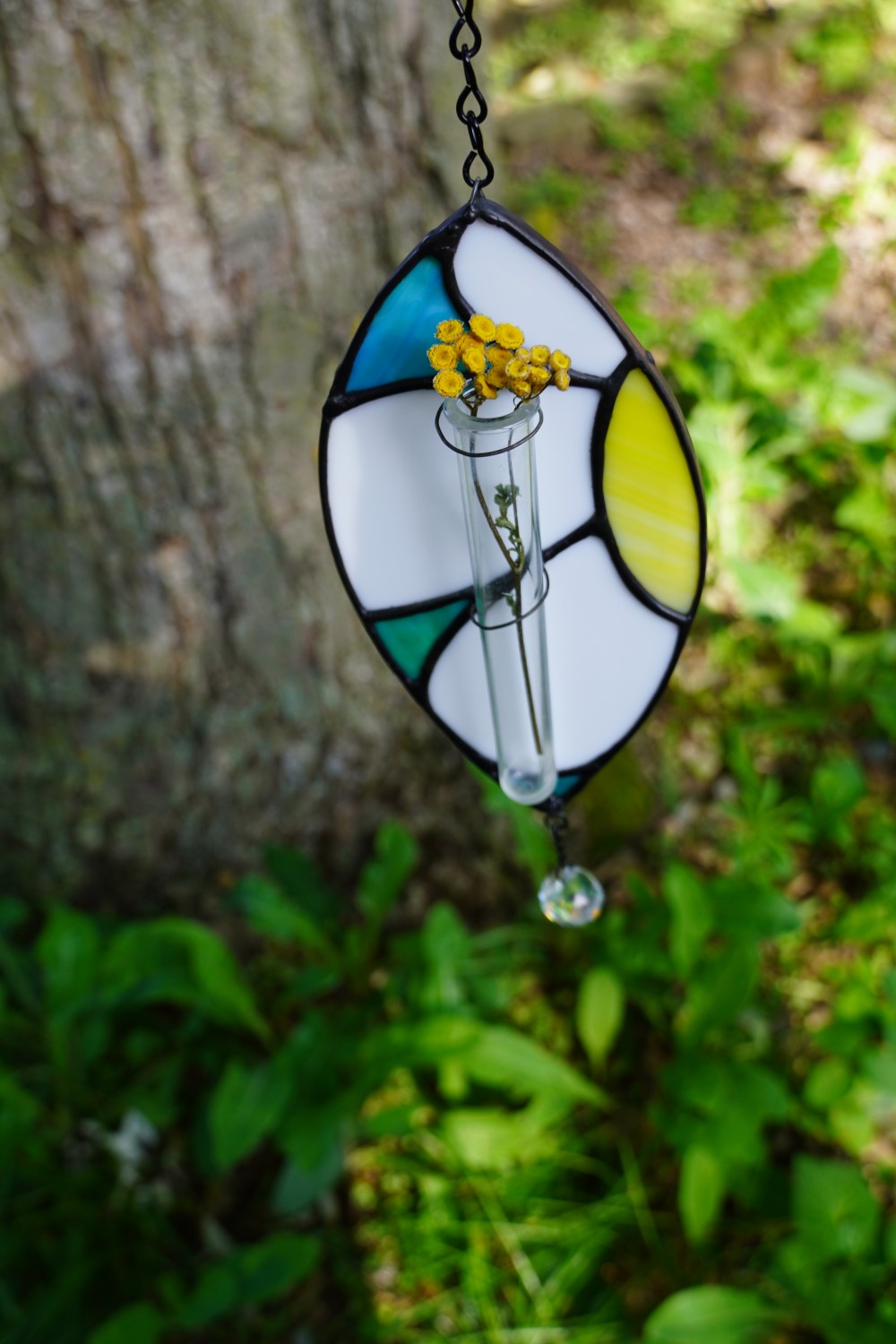 A functional piece to display dried flowers or use as a propagation station!

Created June 2025