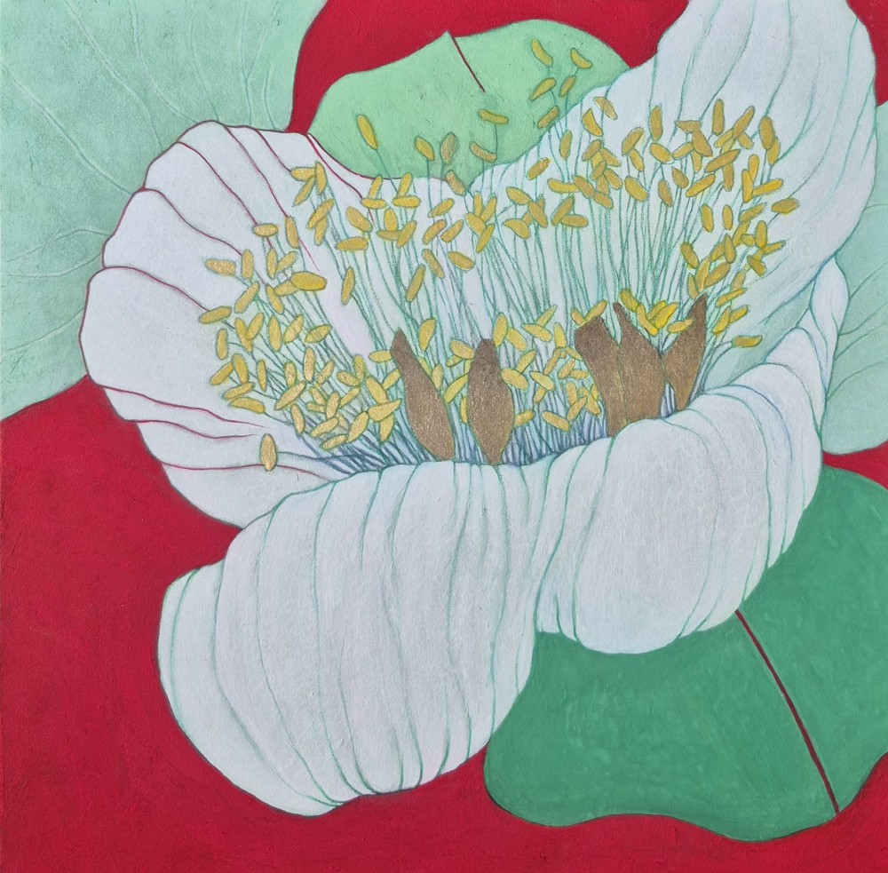8"x8", 12"x12" oriental powder on jang-ji. 2025
Silent on the surface, yet quietly burning with the warmth of life within.
Like the hellebore blooming in the cold, this piece speaks of hidden strength and gentle resilience.
겉은 고요하지만, 그 안에는 조용히 타오르는 생명의 온기가 있습니다.
차가운 계절 속에서도 피어나는 헬레보루스처럼 침묵속에 숨겨진 강인함과  따뜻함을 말합니다.