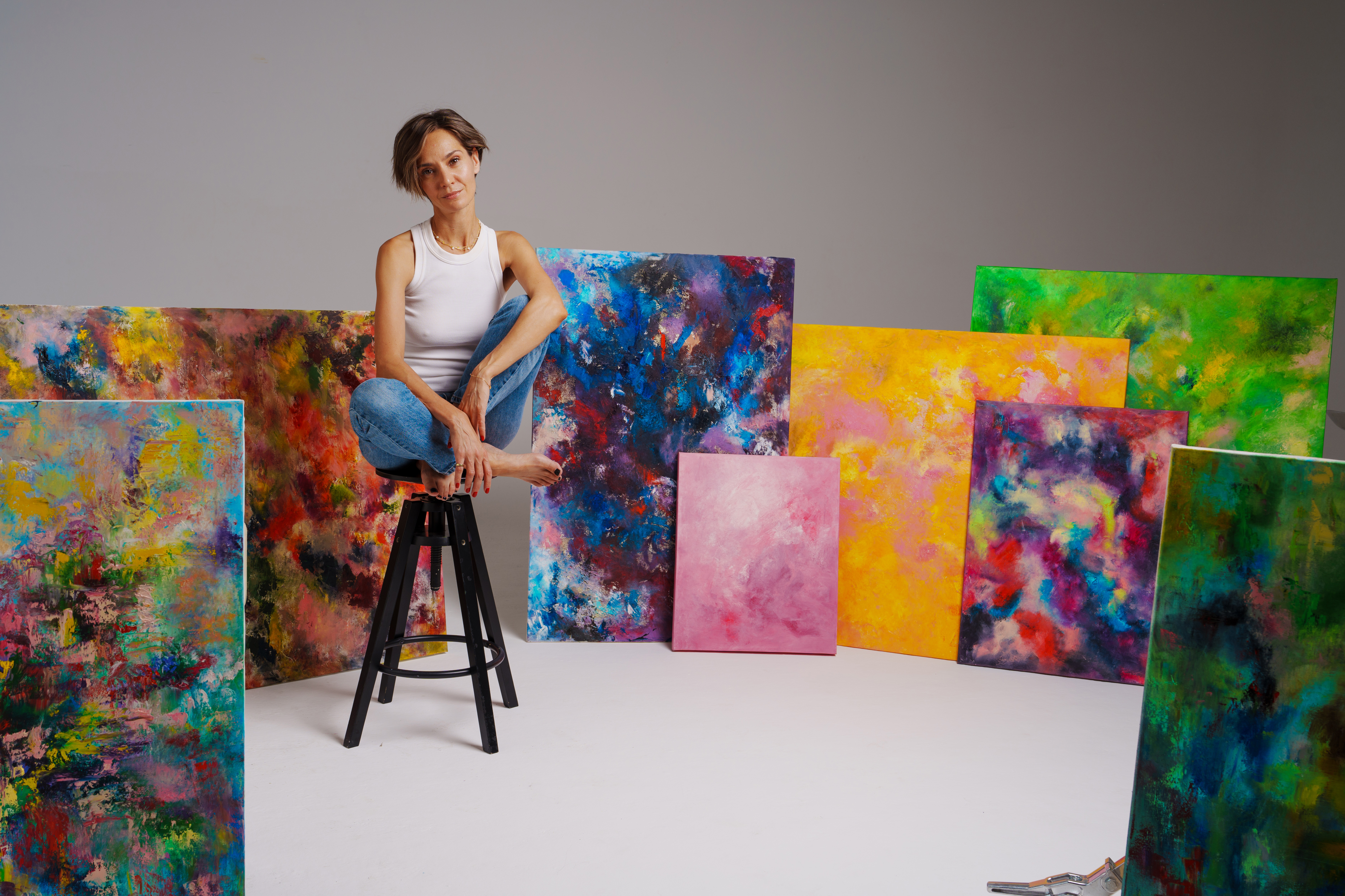 About myself
I combine two passions — psychology and art. As a psychologist, I explore the depths of the human psyche every day, observing the emotions, feelings, and experiences of people from around the world. I transfer this knowledge onto the canvas, capturing states one would want to return to.

My philosophy
-	My paintings fill the space, creating a unique atmosphere. 
-	Each canvas is not just an image, but an emotion, a story, a resolution. 
-	Art becomes a portal to the states the viewer chooses themselves.

What kind of art do I create?
-	Emotions on canvas: from freedom and joy to determination and creation
-	Energy of space: the paintings transform the atmosphere of the interior
-	Art as a guide: a source of warmth, inspiration, and deep emotions

Professional experience
-	Psychological practice: 18 years of experience working with clients
-	Artistic creativity: development of an original artistic concept, participation in exhibitions

Exhibitions and Awards
-	Participated in group exhibitions in Moscow and Saint Petersburg
-	Participated in international exhibitions in the United Kingdom, at the Tokyo Biennale, and in various countries across Europe and Asia
-	3rd place in the International Competition as part of the Russian Art Week
-	2nd place in the International Competition “Light of Asia”
-	1st place in the “Gallerist” project by Artnagrada, receiving several thousand votes and becoming the audience favorite

Exhibitions and Awards
-	Member of the “Eurasian Art Union”
-	Member of the “Union of Russian Artists”