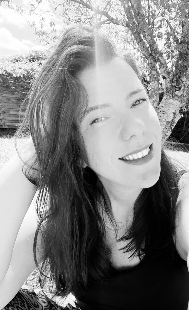 Born in Brazil and based in Belgium, I am a mixed media artist working across digital and traditional media. I primarily communicate through visual language, using art as a substitute for words. Driven by curiosity and a love for experimentation, my practice embraces a wide range of tools to explore abstraction, texture, and color. My work has been exhibited in Europe, the United States, and Canada.