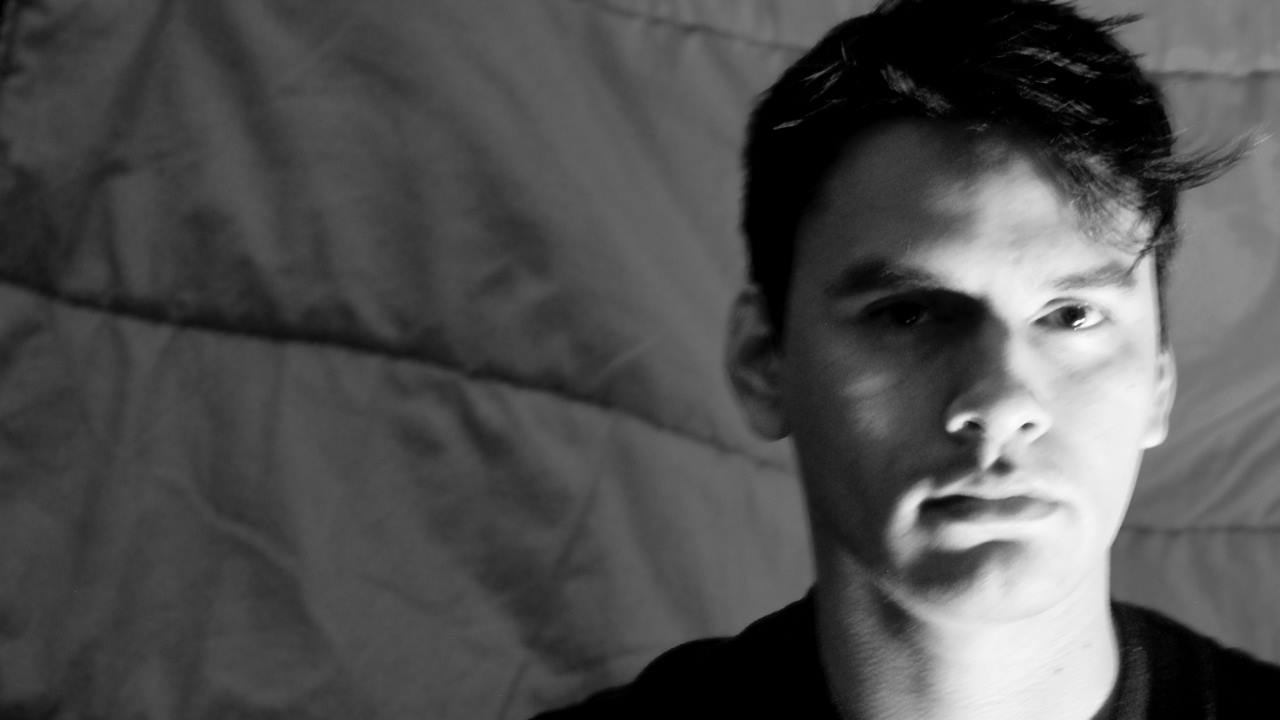 From Cali, Colombia, this Interdimensional sound sculptor and Digital Artist has spent five years exclusively within the Web3 ecosystem. Working at the intersection of blockchain and arts, he champions artist sovereignty and the restoration of musica nd art's true value.
Guided by Sonic Sacred Geometry—a self claimed genre celebrating creativity's generative power—his work are shared as sacred force. Every composition and art piece is crafted using 432 Hz precise temperament tuning and intentional prompting, creating energetic programmed fields designed to raise awareness around mental health and addiction.